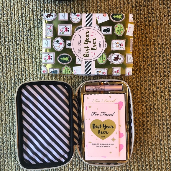 💋NWT💋 Too Faced Best Year Ever 2018 box set!🎅🏼 - Picture 3 of 5